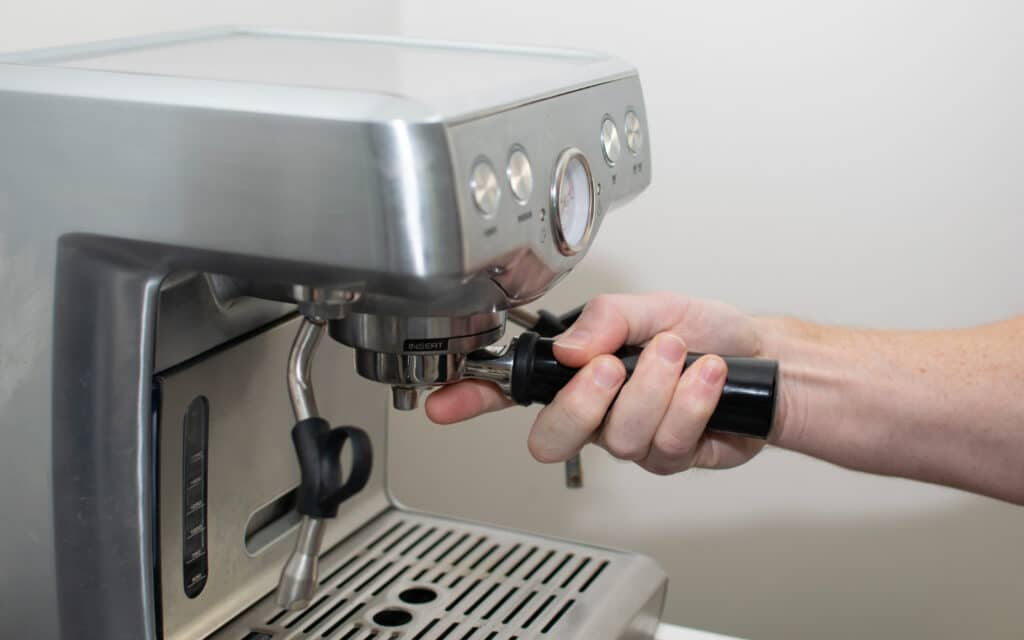 Voorbeeld van halfautomatische koffiemachine