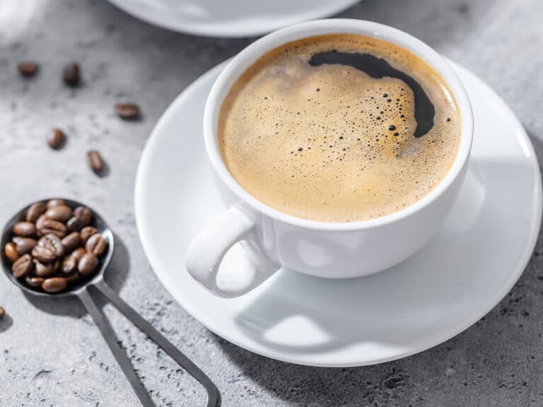 Wat zit er in Koffie? Alle Voedingsstoffen en Ingrediënten