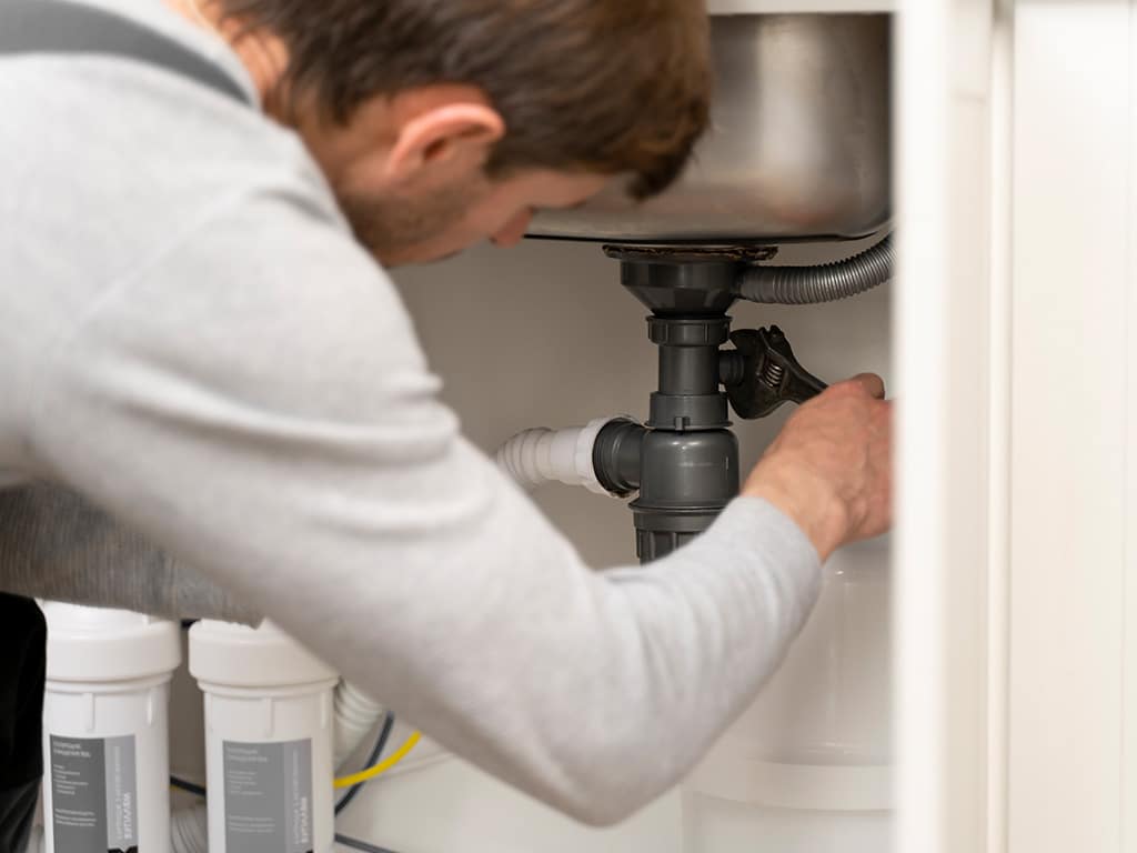 Vaste wateraansluting koffiemachine maken