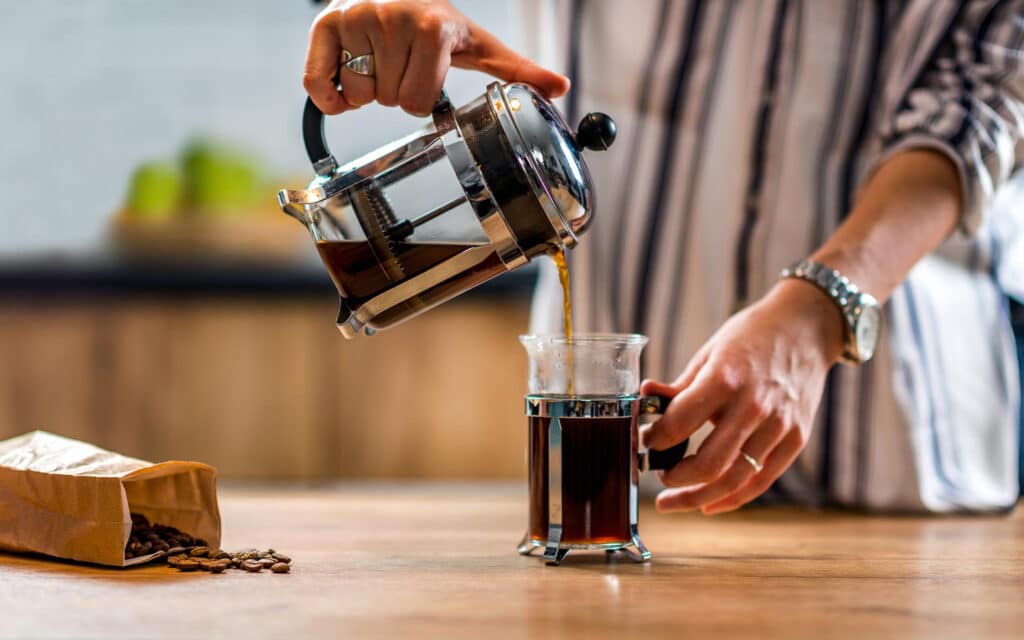 Hoe Werkt een Percolator? + Hoe je hiermee koffie zet