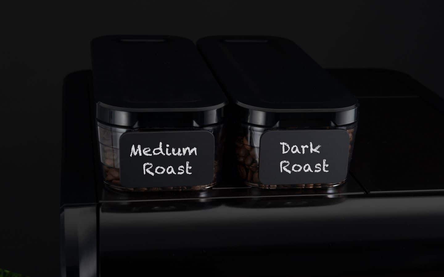 Dubbel bonenreservoir met koffiebonen